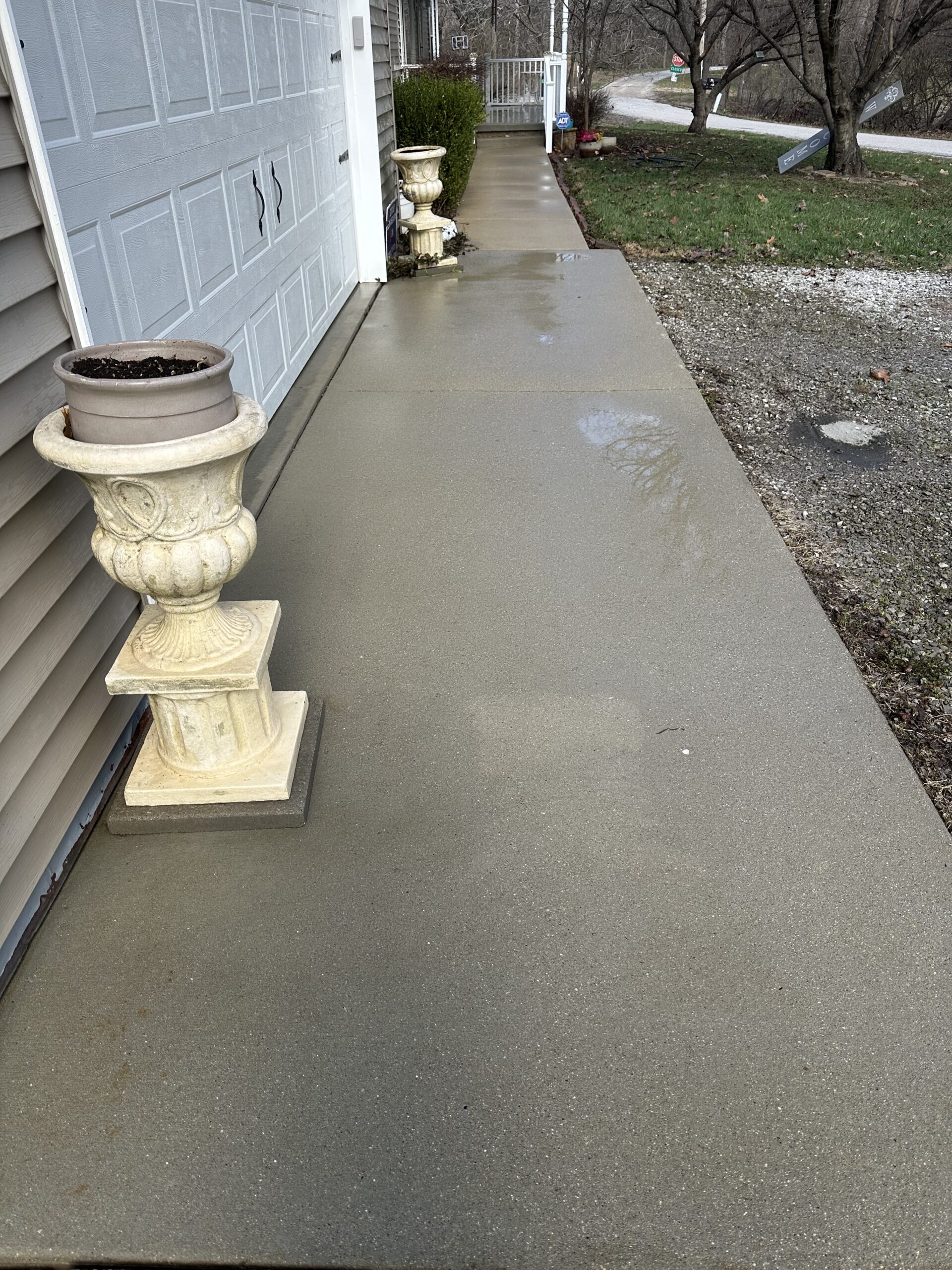 Limitless Exterior Cleaning concrete cleaning service