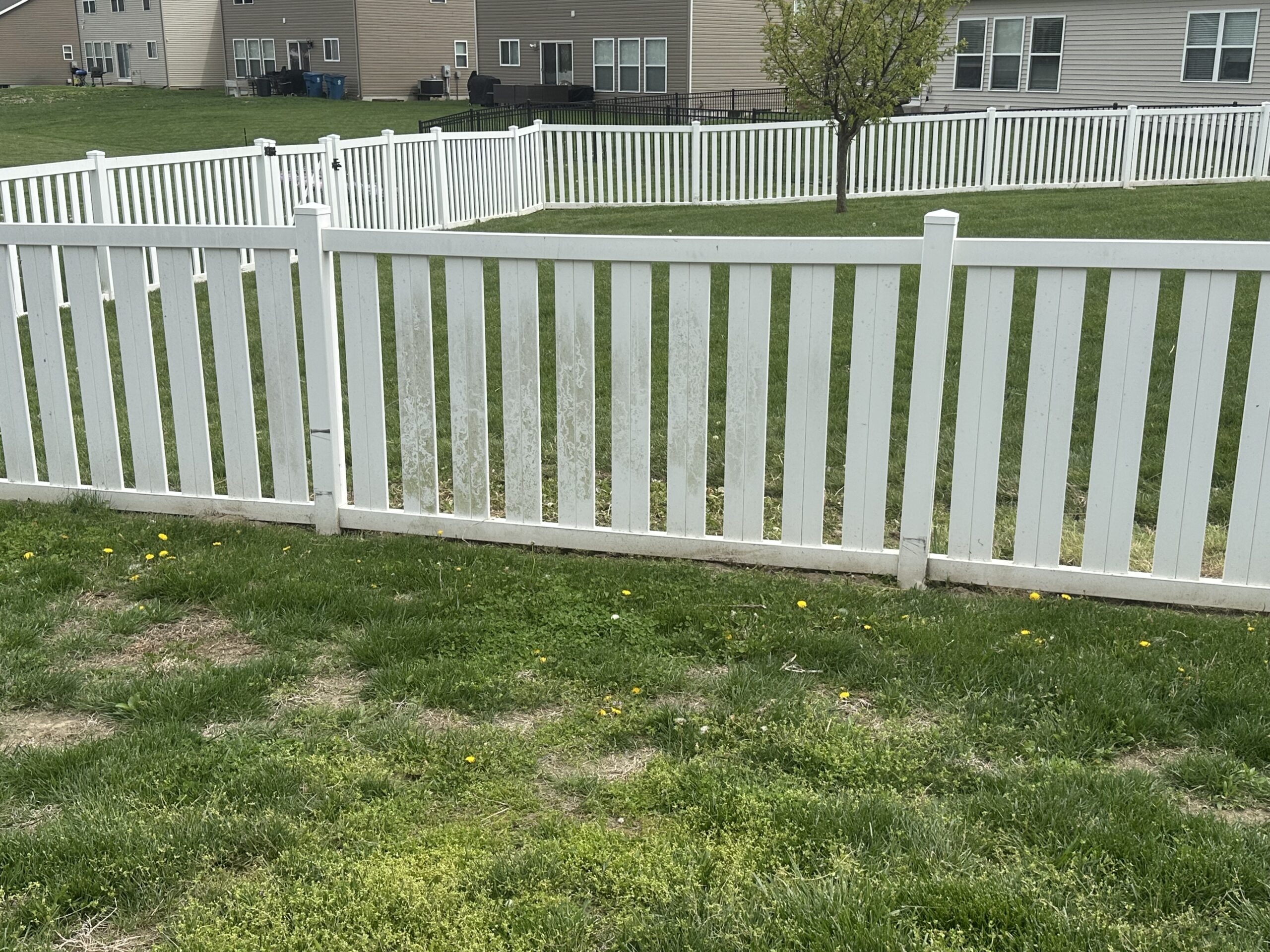 Fence before restoration